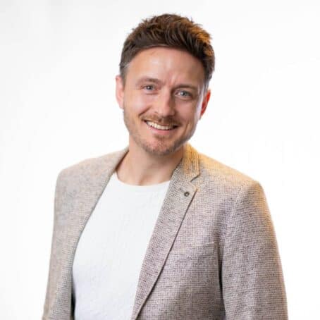 Robbie Aspect Ratio 1 1