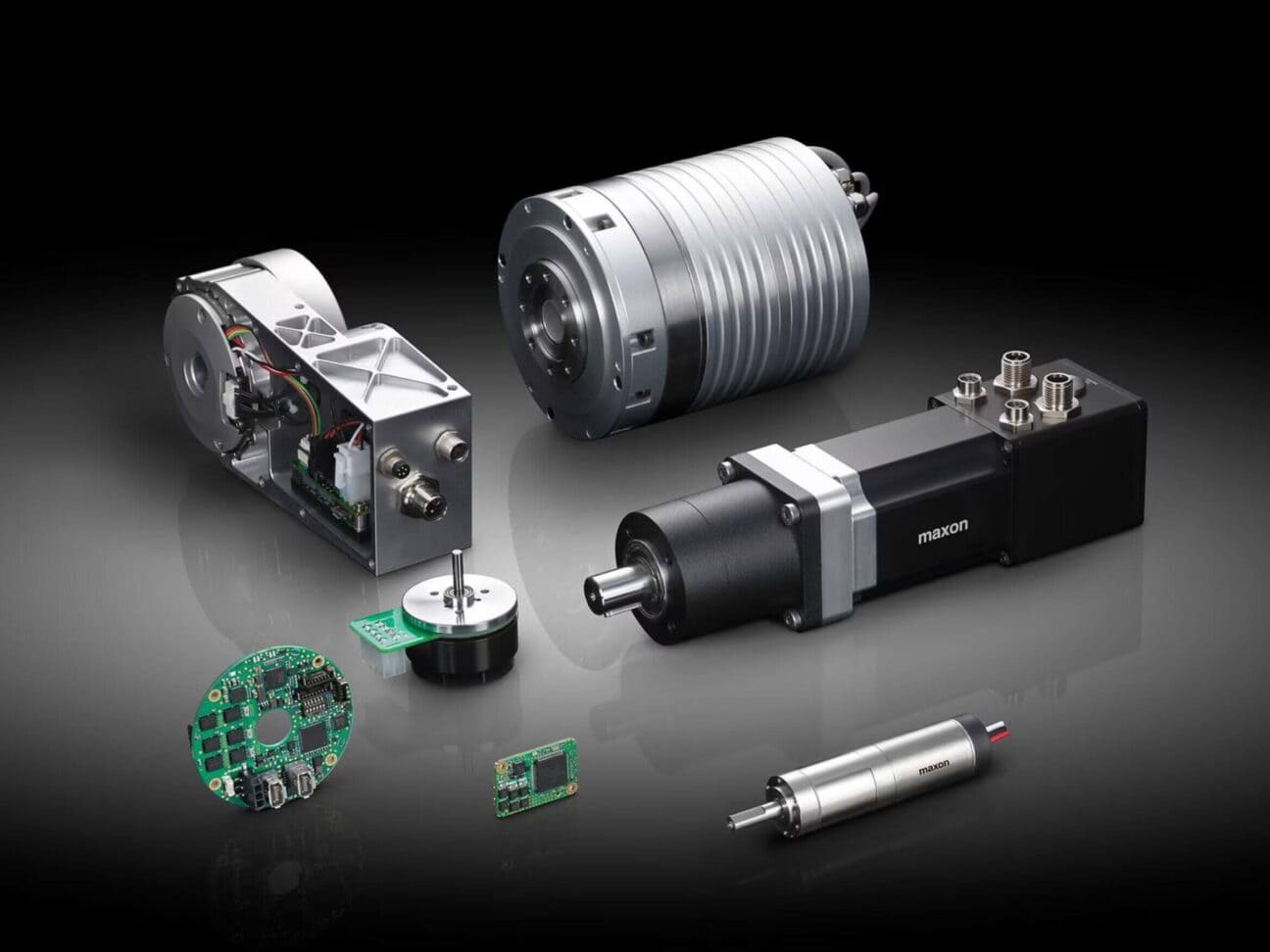 Maxon 2 Aspect Ratio 4 3